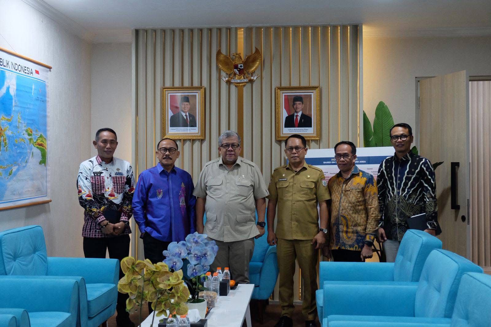 Plt Karo Pemkesra Dampingi Gubernur Bertemu Wakil Menteri Perumahan dan Kawasan Permukiman RI