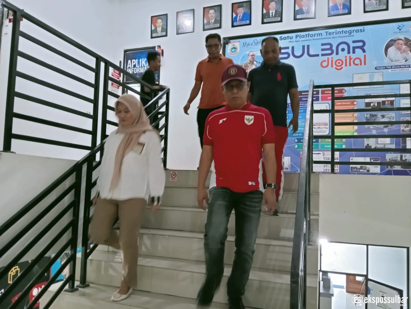 Sekda Sulbar Kunjungi Dua OPD, Soroti Kebersihan dan Kedisiplinan: Biar Kecil, Kalau Rapi Pasti Nyaman