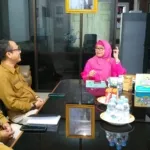 Dinkes Sulbar dan Kepala BPOM Mamuju Perkuat Koordinasi Pengawasan Obat, Resistensi Antibiotik, dan MBG