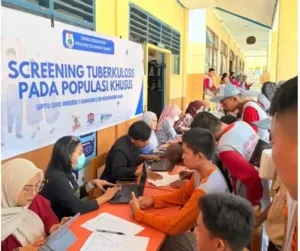 Dinkes Sulbar Gelar Skrining, Edukasi TBC dan Pengenalan SQUAD TBC di SMKN 1 Rangas Mamuju