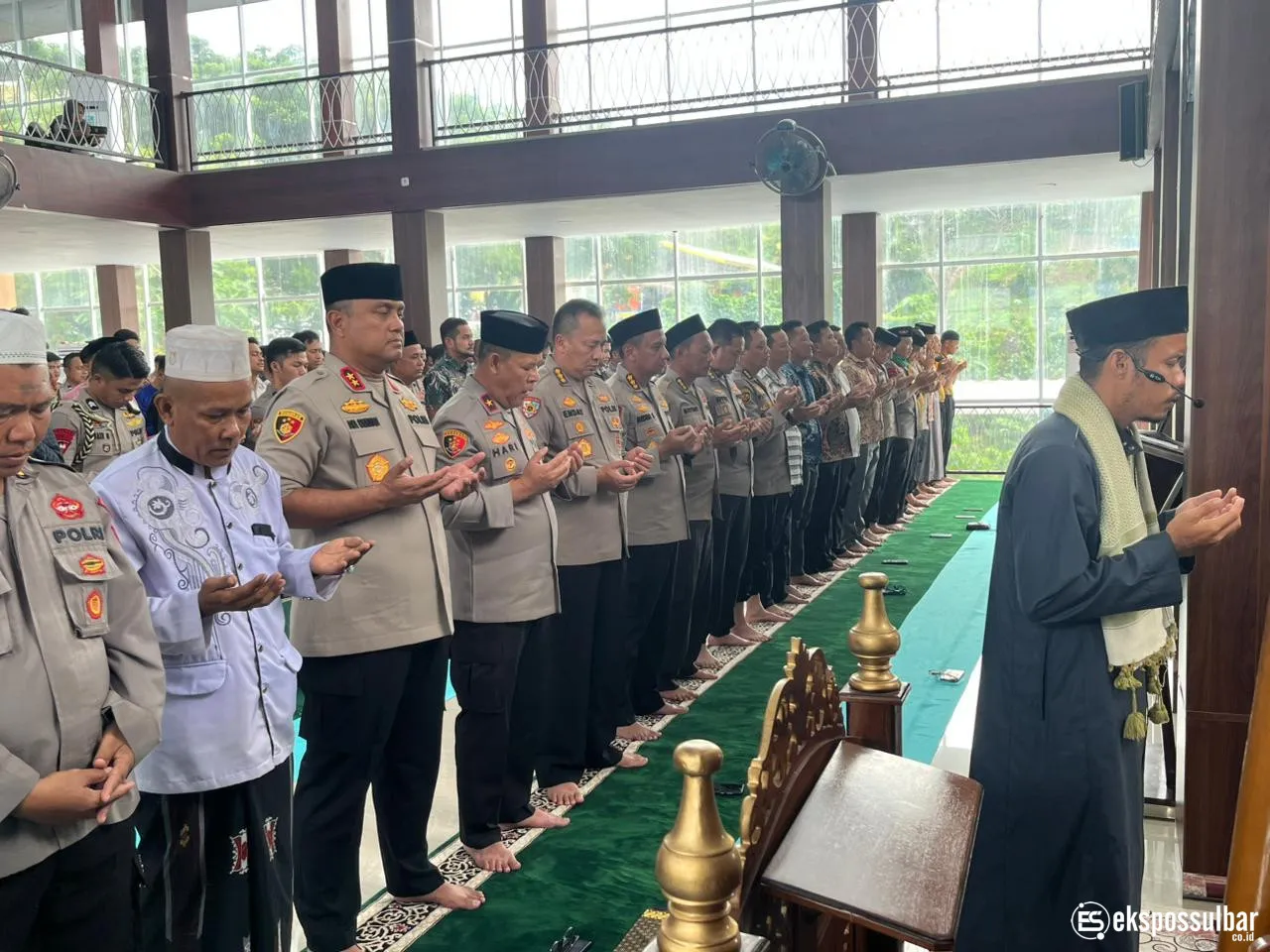 Panggilan Spiritual Polda Sulbar: Shalat Gaib Doa Untuk Korban Bencana di Berbagai Wilayah