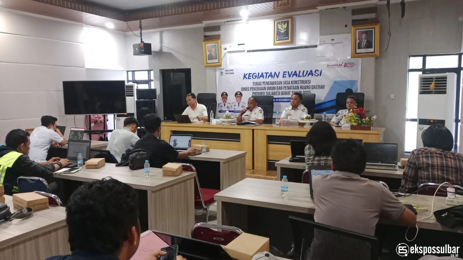 PUPR Sulbar Evaluasi Pengawasan, Kabid Jakon Beri Arahan kepada Konsultan