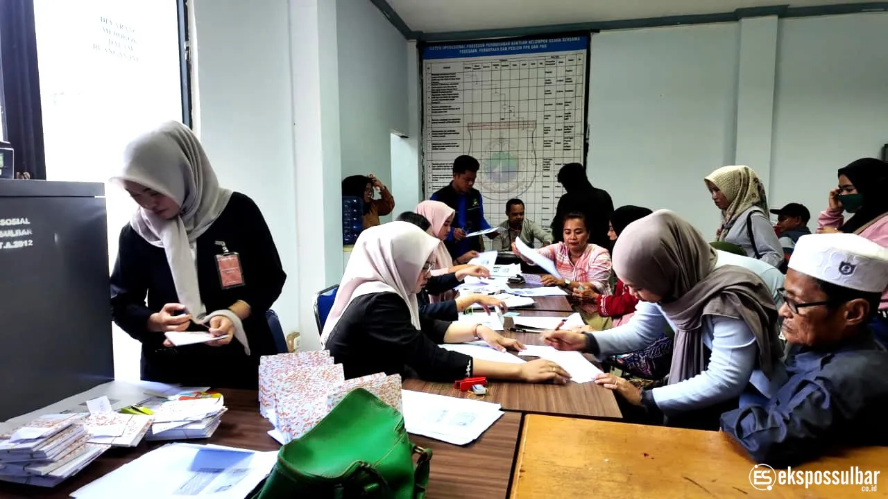 Hindari Penumpukan Antrian, Dinsos Sulbar Fasilitasi Penyaluran BLT bagi Warga Miskin Ekstrem