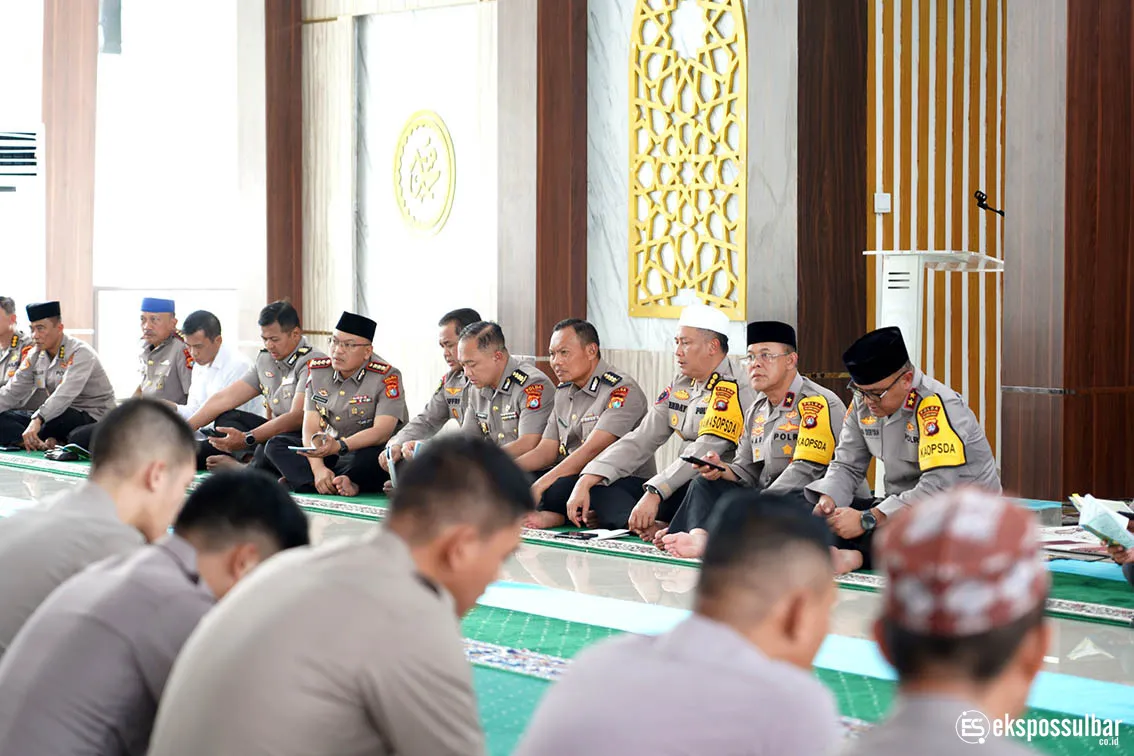 Kapolda Sulbar Gelar Doa Bersama Anak Yatim: Mengisi Tahun Baru dengan Hati yang Lebih Bersih