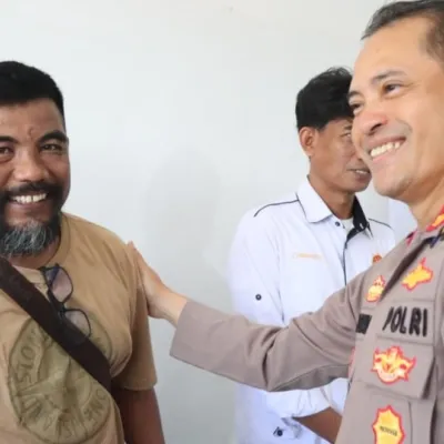 Jenguk Personel Korban Kericuhan Unras, Kapolresta Mamuju Jamin Biaya Pengobatan Hingga Pulih