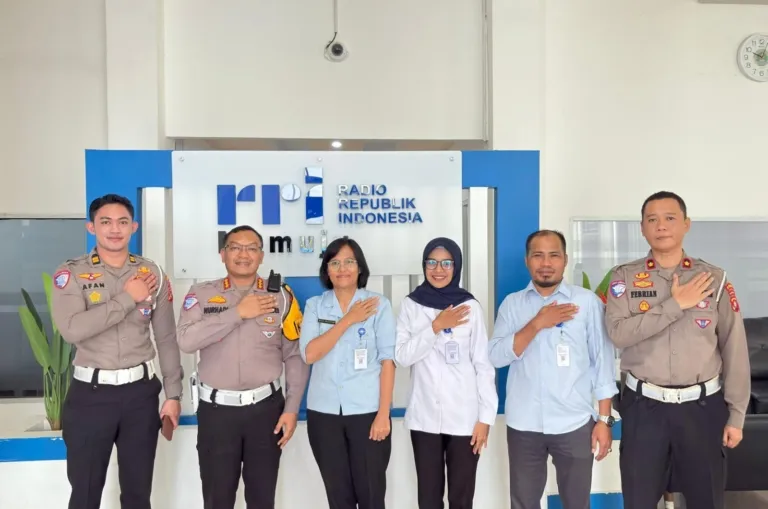 Dialog Interaktif Operasi Keselamatan Marano di RRI Mamuju, Dirlantas: Fokus pada Budaya Tertib Berkendara dan Penertiban ODOL