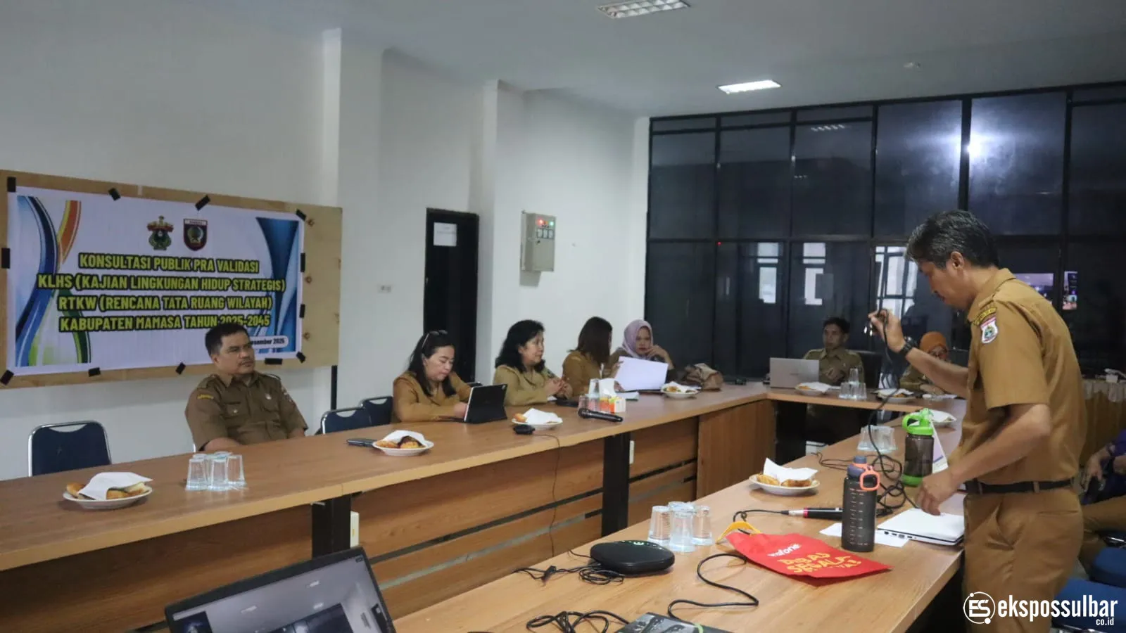 Dukung Visi Pembangunan Berkelanjutan, DLHK Sulbar Gelar Evaluasi Dokumen KLHS RTRW Kabupaten Mamasa