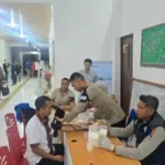 Maksimalkan Target Ops Keselamatan, Polda Sulbar Berikan Layanan Kesehatan Gratis di Terminal Simbuang Jaga Kondisi Prima Driver Lintas Kota