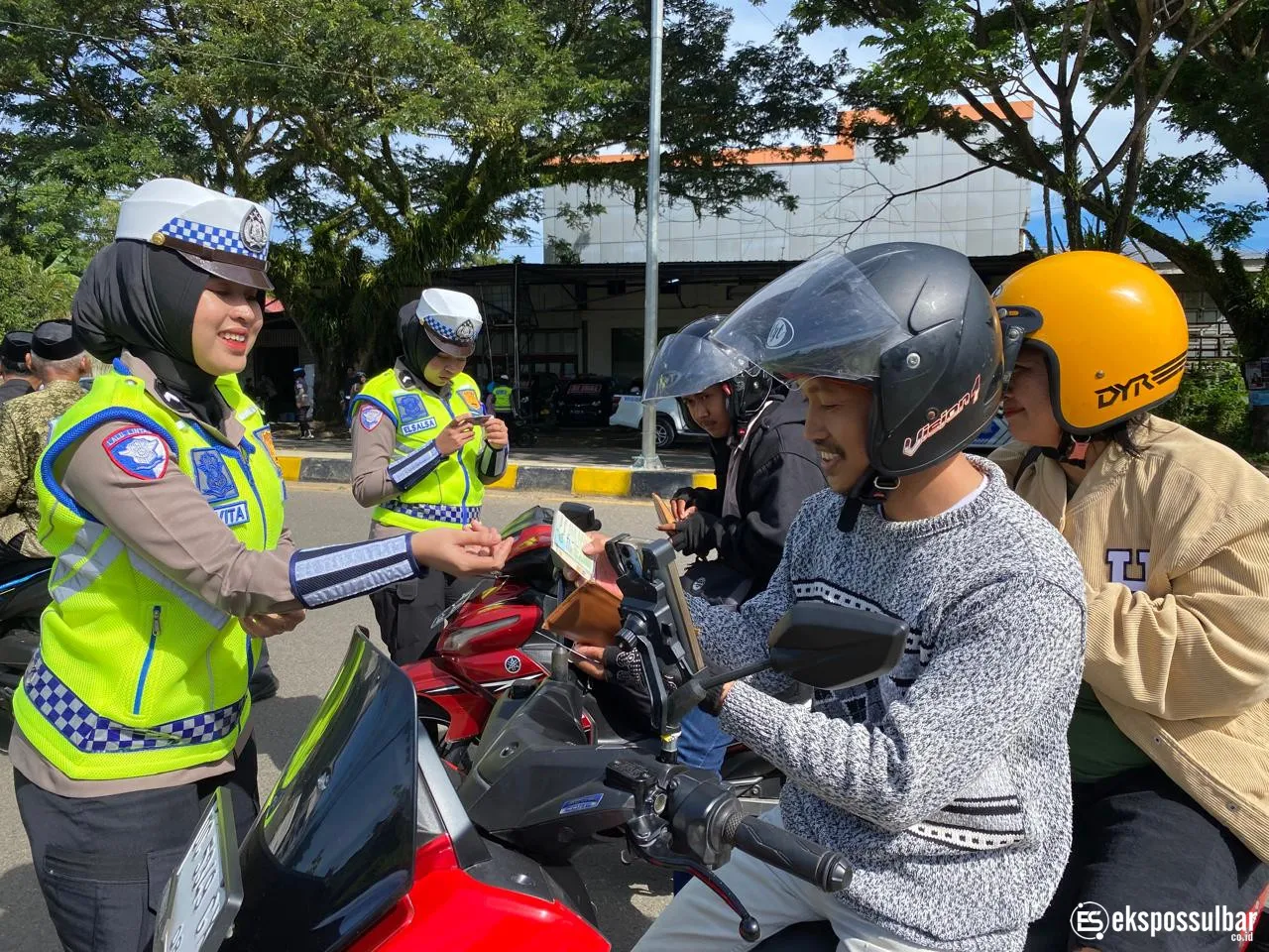 Humanis Melayani, Polda Sulbar Wujudkan Kamseltibcarlantas Lewat Operasi Keselamatan Marano 2026