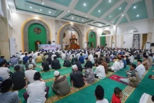 Safari Ramadan Pemprov Sulbar, Suhardi Duka Pererat Silaturahmi dengan Warga Polman