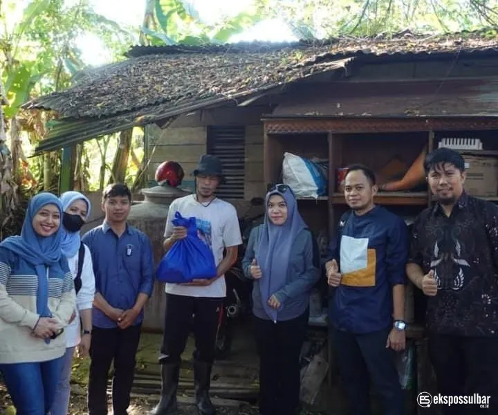 Semangat Panca Daya, PPPK Biro Hukum Sulbar Berbagi Sembako kepada Masyarakat