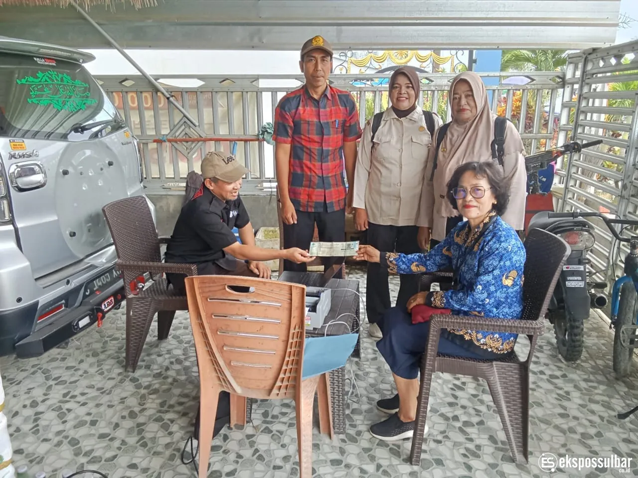 Samsat Keliling Menyapa Baras, UPTD Pelayanan Pajak Pasangkayu dan Bapenda Pasangkayu Jemput Pajak Hingga Desa Motu