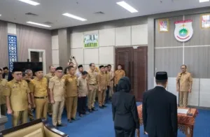 Gubernur Sulbar Lantik Jajaran Direksi PT Perseroda, Hajrul: Kita Akan Buktikan Kinerja yang Baik