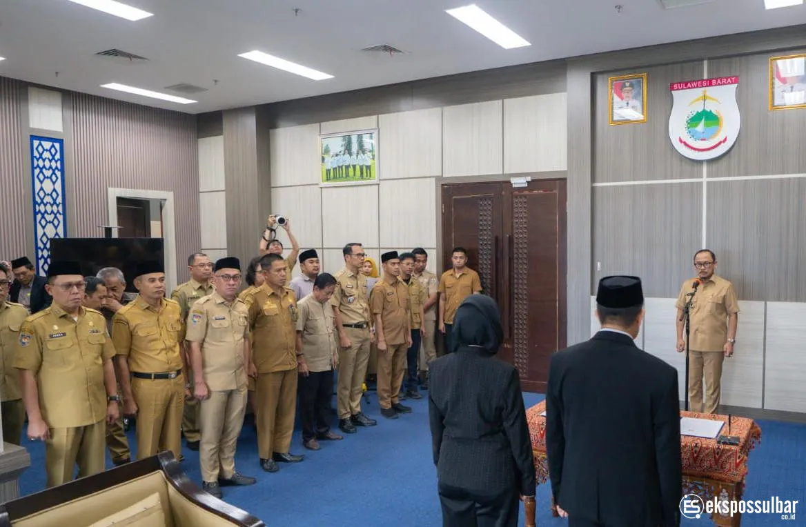 Gubernur Sulbar Lantik Jajaran Direksi PT Perseroda, Hajrul: Kita Akan Buktikan Kinerja yang Baik
