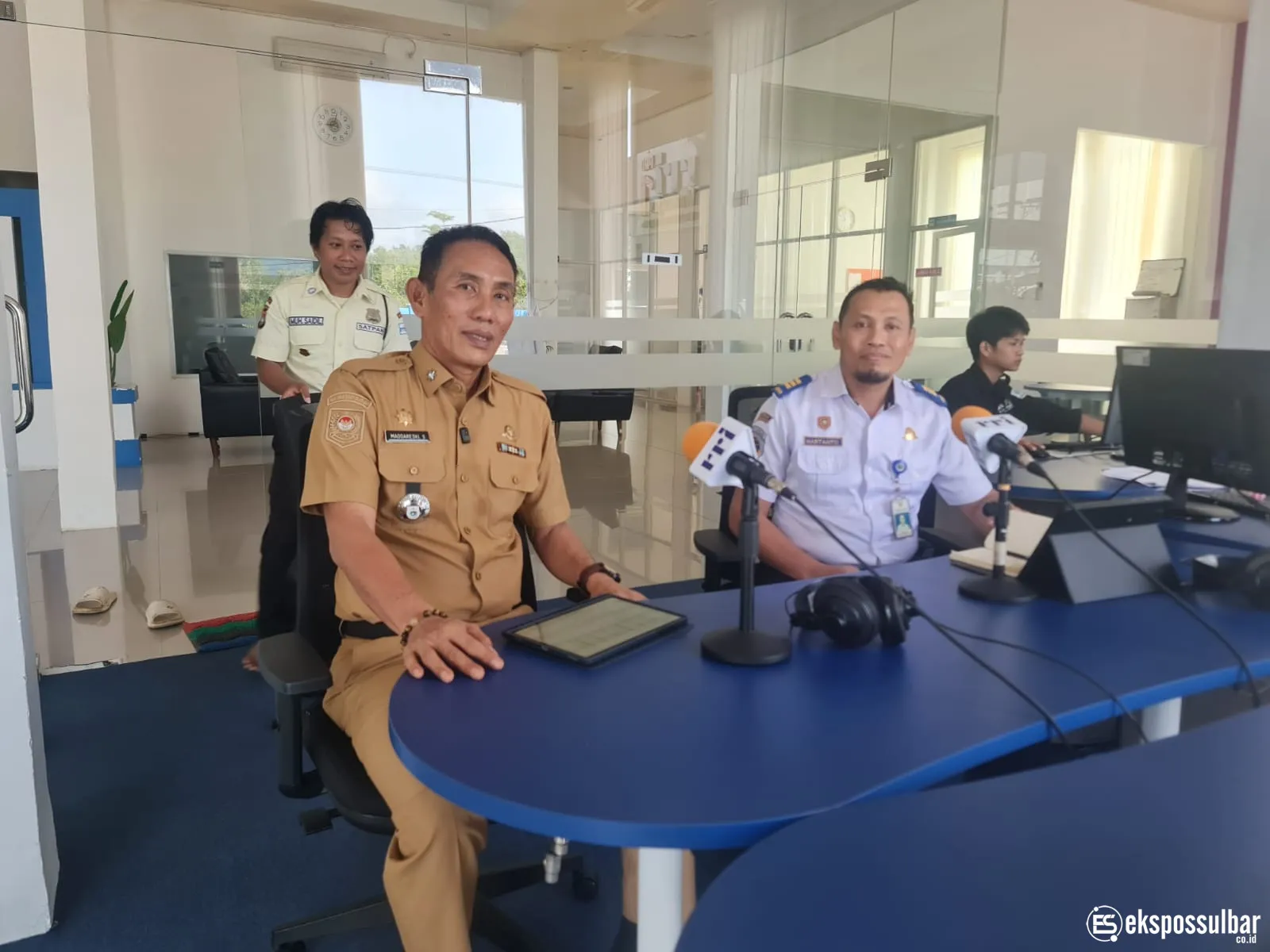 Dialog Interaktif di RRI Mamuju, Maddareski Salatin: Keselamatan dan Kesehatan Pemudik Prioritas Utama