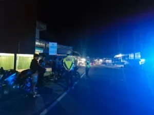Patroli Blue Light Ditlantas Polda Sulbar Berikan Rasa Aman, Jamin Kenyamanan Ibadah di Bulan Ramadan