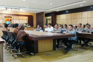 Terima Rapor Penilaian Ombudsman, Polda Sulbar Komitmen Tingkatkan Pelayanan Publik