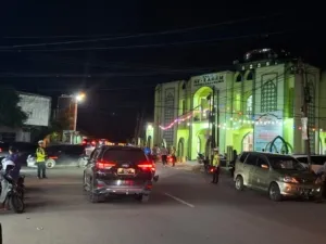 Jaga Rasa Aman dan Nyaman Saat Ibadah Tarawih, Ditlantas Polda Sulbar Amankan Tiga Masjid Padat Jamaah