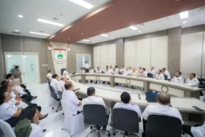 Rapat Strategis Pemprov Sulbar: Gubernur SDK Tekankan Sinergi OPD dan Respons Isu Nasional
