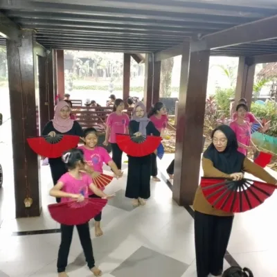 Kenalkan Budaya Daerah, Anjungan Sulbar Latih Seni Tradisional Sulbar untuk Anak-Anak Jakarta
