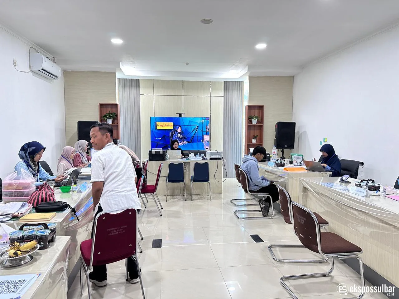 Akselerasi Pencairan Bantuan Pendidikan, Biro Pemkesra Sulbar Intensifkan Verifikasi Berkas Beasiswa Tahap I