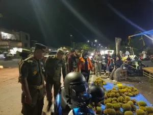 Pedagang Musiman dan Parkir di Kawasan Arteri hingga Pantai Manakarra Mamuju di Tertibkan