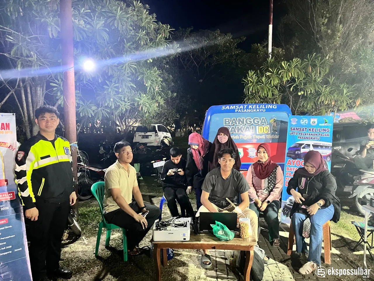 Samsat Pasangkayu Hadirkan Layanan Samkel di Alun-Alun, Semarakkan HUT Pasangkayu