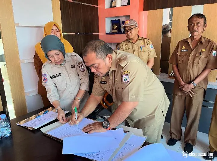 Tingkatkan Akuntabilitas Organisasi, Kalaksa BPBD Sulbar Teken Perjanjian Kinerja dengan Bidang dan Sekretariat