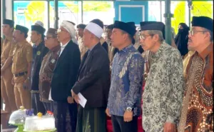 Penamatan Pesantren Nuhiyah Pambusuang, Syamsul Samad Beri Bantuan dan Biayai Siswa Lanjut ke Perguruan Tinggi
