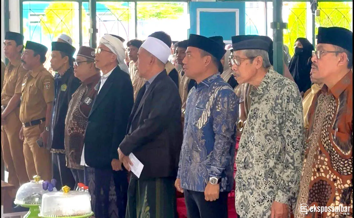 Penamatan Pesantren Nuhiyah Pambusuang, Syamsul Samad Beri Bantuan dan Biayai Siswa Lanjut ke Perguruan Tinggi