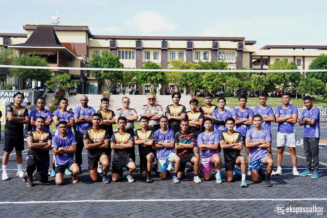 Grand Final Pertandingan Bola Voli Satker Polda Sulbar: Brimob dan Polres Mateng Beradu Sengit Rebut Gelar Juara