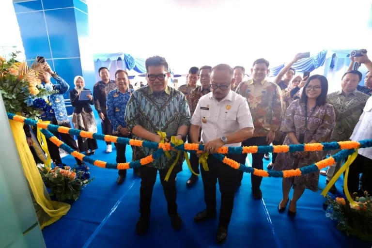 Resmikan Kantor Taspen Mamuju, Gubernur Suhardi Duka Promosikan Udara Bersih dan Komoditas Unggulan