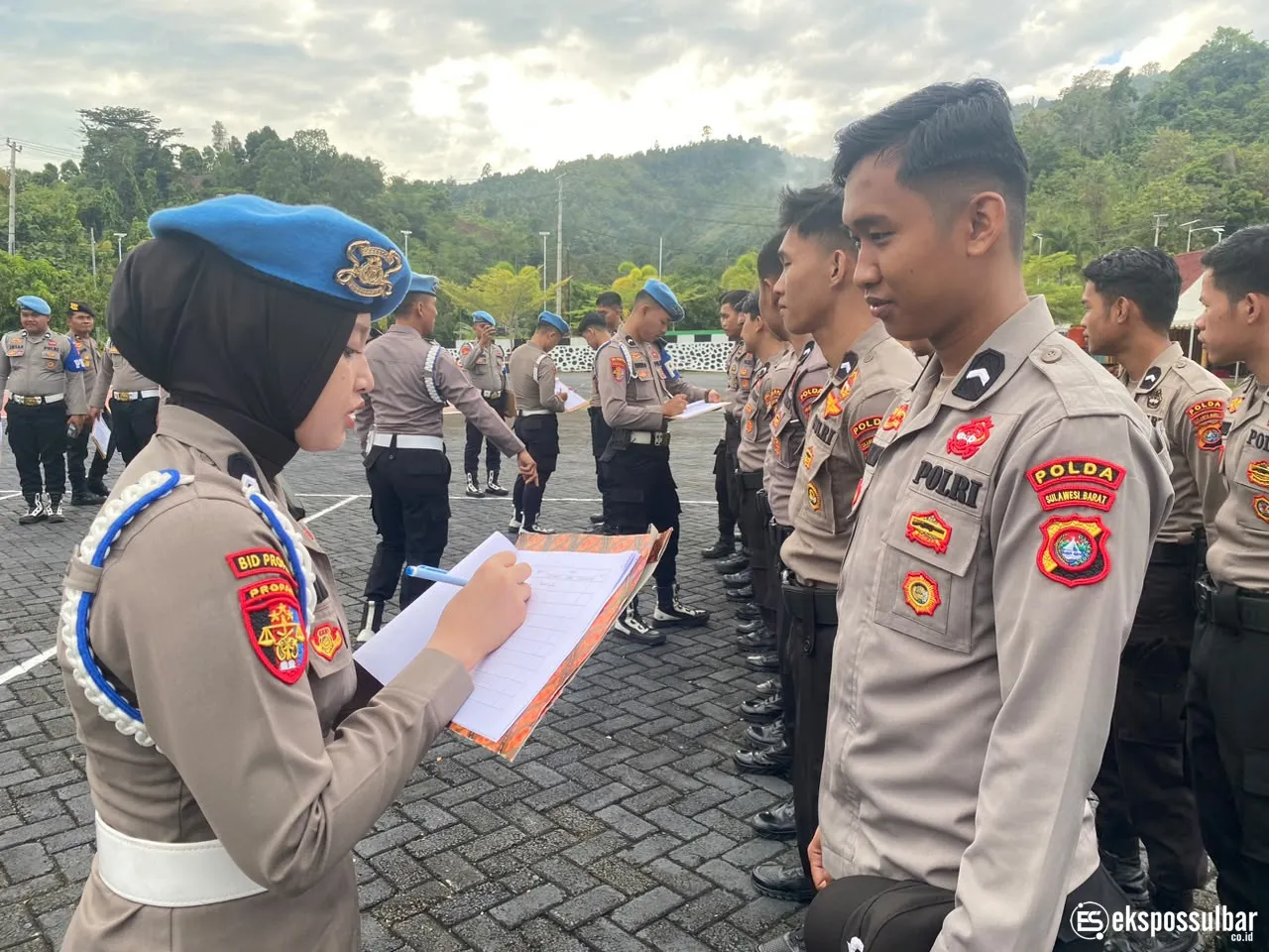 Jelang Puncak Hari Bhayangkara ke‑80, Bid Propam Polda Sulbar Pastikan Penampilan dan Kedisiplinan Personel Tetap Prima