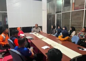 Kalaksa BPBD Sulbar Beri Arahan kepada Pegawai Paruh Waktu untuk Tingkatkan Kinerja dan Disiplin
