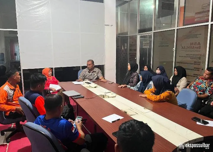 Kalaksa BPBD Sulbar Beri Arahan kepada Pegawai Paruh Waktu untuk Tingkatkan Kinerja dan Disiplin