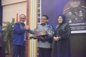 Gubernur Sulbar Hadiri Lepas Sambut Kajati