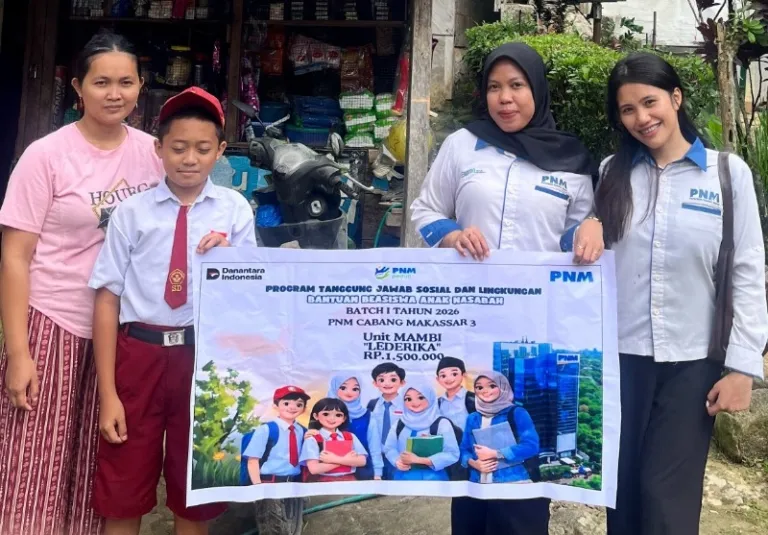 PNM Hadir di Pelosok, Menguatkan Usaha Kecil Ibu Lederika yang Menopang Keluarga di Mamasa