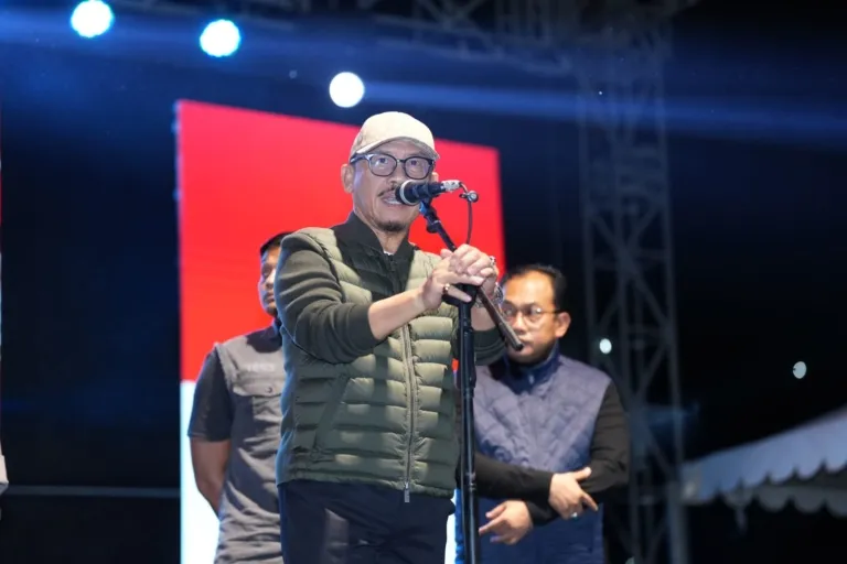 Gubernur Sulbar Apresiasi Pengabdian Polri pada Panggung Gembira HUT Bhayangkara ke-80