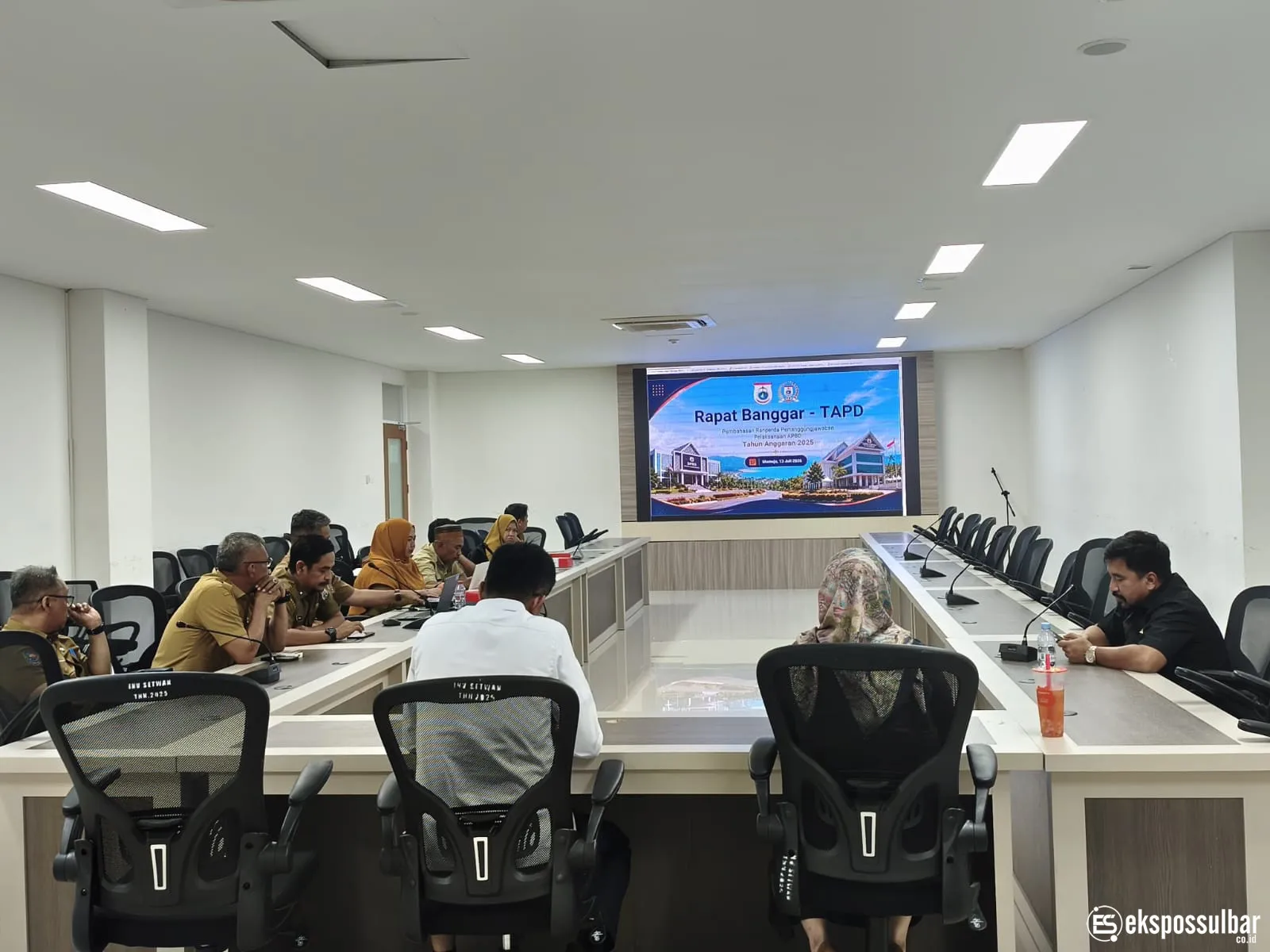 Banggar DPRD dan TAPD Sulbar Bahas Ranperda Pertanggungjawaban Pelaksanaan APBD 2025