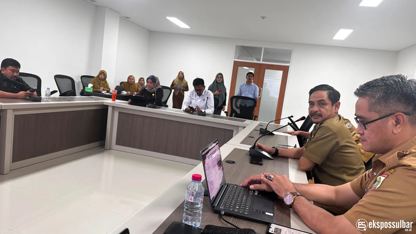 Sekretaris TAPD Sulbar Paparkan Pertanggungjawaban Pelaksanaan APBD TA 2025 di Hadapan Banggar DPRD
