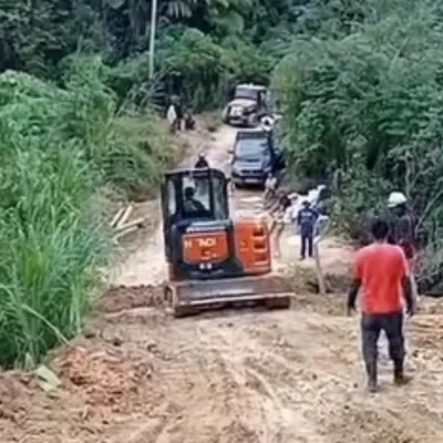 Rehab Jalan di Dusun Kalausu, Akses Masyarakat Ulumanda Mulai Pulih Kembali