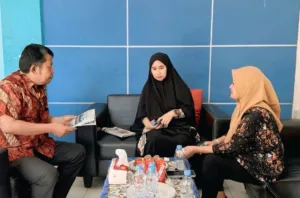 Sinergi Tangkal Disinformasi, Humas Pemprov Sulbar Gelar Media Visit ke Kantor Redaksi di Mamuju