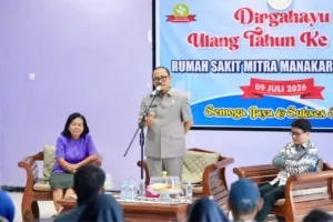 Suhardi Duka Apresiasi Loyalitas Karyawan pada HUT ke-14 RS Mitra Manakarra