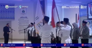 Kukuhkan Pengurus BWI Sulbar, Suhardi Duka Dorong Wakaf Lebih Produktif untuk Kemaslahatan Umat