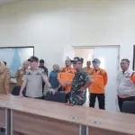 Sekda Sulbar Kunjungi Command Center Pusdalops BPBD Sulbar, Perkuat Kesiapsiagaan Penanganan Bencana