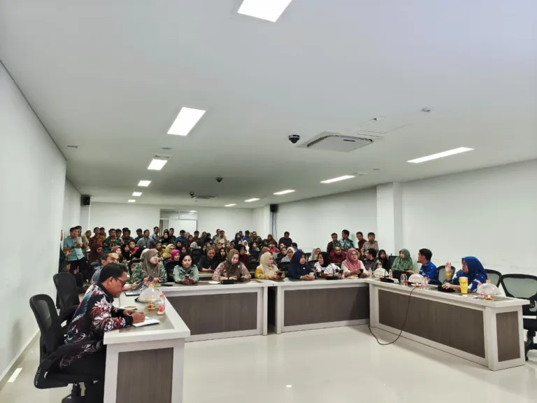 Sekretariat DPRD Sulbar Perkuat Digitalisasi Administrasi melalui Sosialisasi Aplikasi Fleksi