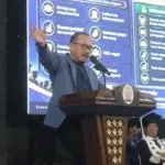 Hadiri Wisuda di Polman, Gubernur Suhardi Duka Berikan 50 Beasiswa untuk Mahasiswa Kampus Unasman