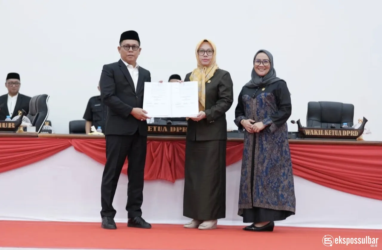 Paripurna DPRD Sulbar, Penyempurnaan APBD 2026 Diserahkan dan Pembahasan Perubahan APBD Berlanjut