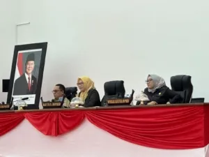 Pandangan Umum Fraksi DPRD Sulbar Soroti Penguatan Fiskal dan Efektivitas Anggaran dalam Perubahan APBD 2026