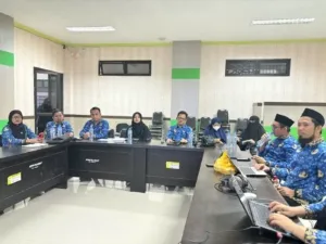 Semarakkan Hari Jadi ke-22 Sulbar, DKPPKB Gelar Rapat Internal Penguatan Kebersamaan dan Pengabdian